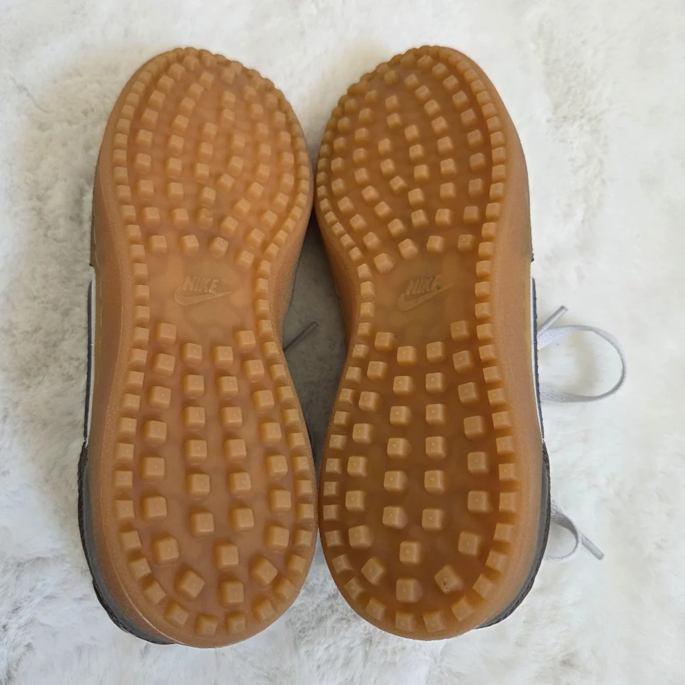 Nike Field General 'Ironstone Gum' Size 4Y